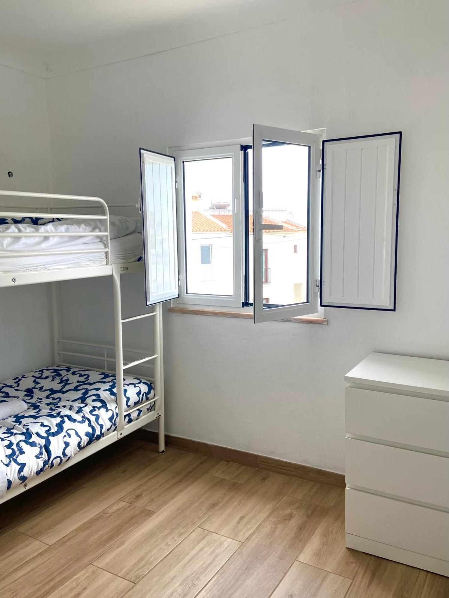 Pirata Milfontes Guest House Віла-Нова-де-Мілфонтеш Екстер'єр фото